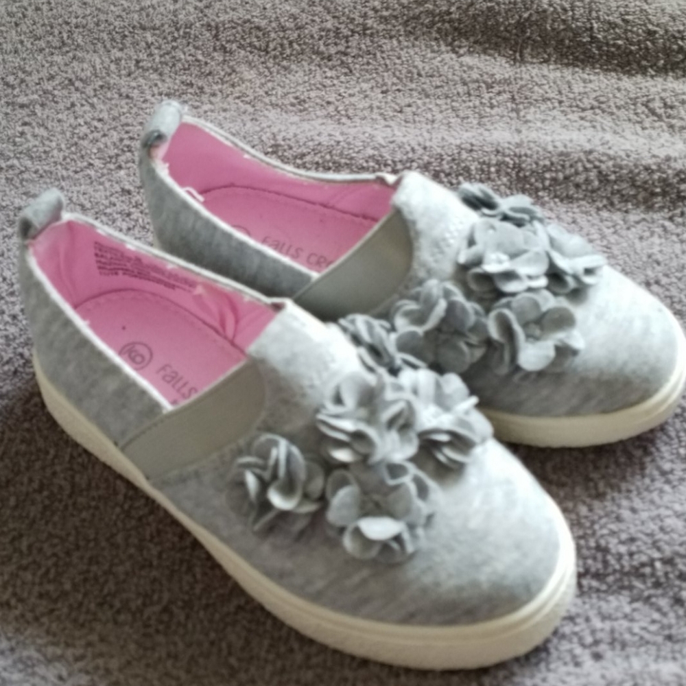Toddler girls shoes, worn only in the house